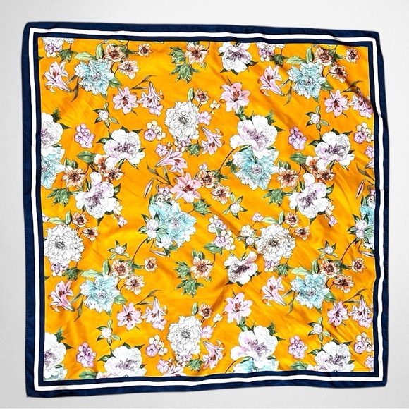 Sunning Floral H&M Scarf - Picture 1 of 6